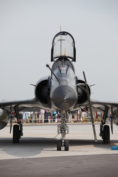 Poster Gevechtsvliegtuig op het landingsplatform