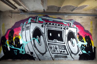 Graffiti op muur met muziekmotief