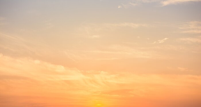 Poster Hemel met zonnestralen en wolken