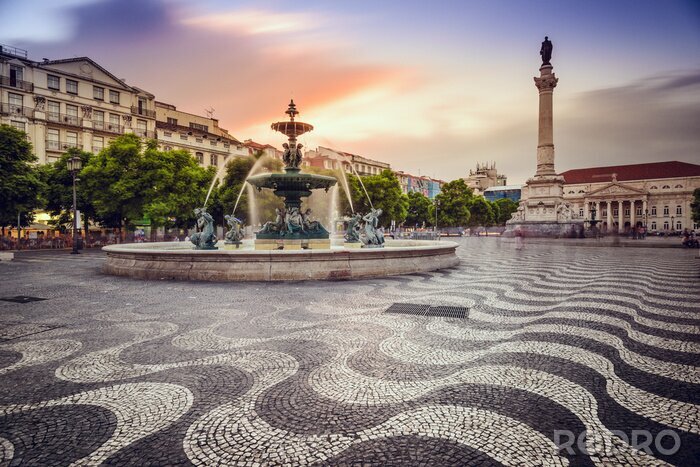 Poster Het Rossio plein in Lissabon in de ochtend