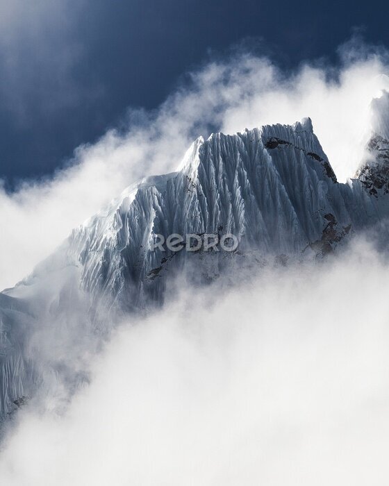 Poster Himalaya piek in de wolken