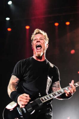 Poster James Hetfield tijdens een concert