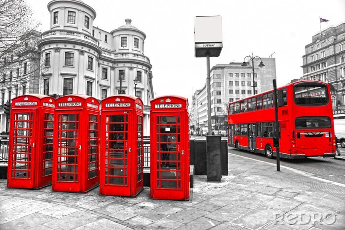 Poster Londense rode bus en telefooncellen