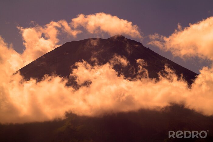 Poster Mount Fuji in de wolken