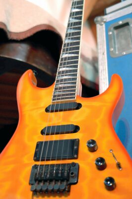 Poster Muziek en een oranje gitaar