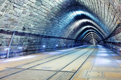 Ondergrondse tunnel zonder treinen