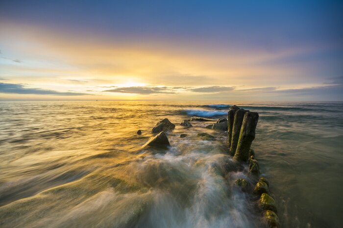 Poster Oostzee en golfbrekers