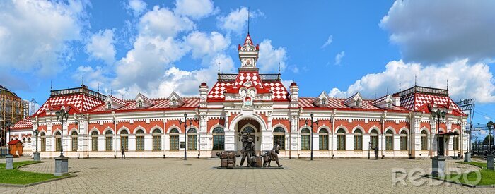 Poster Oude station gebouw in Yekaterinburg, Rusland