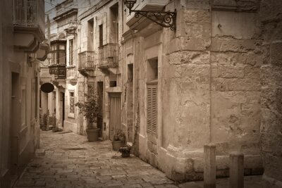 Retro foto van oude smalle straat