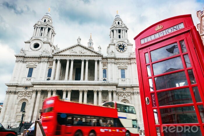 Poster Rood hokje op een achtergrond van architectuur