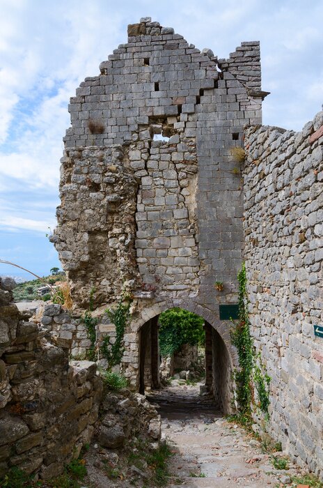 Poster Ruïnes van de kerk van St. Catherine, Old Bar, Montenegro