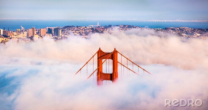 Poster San Francisco Golden Gate Bridge in dikke mist