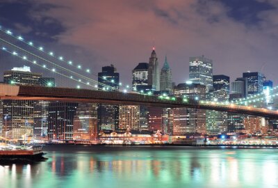 Skyline van New York City bij nacht