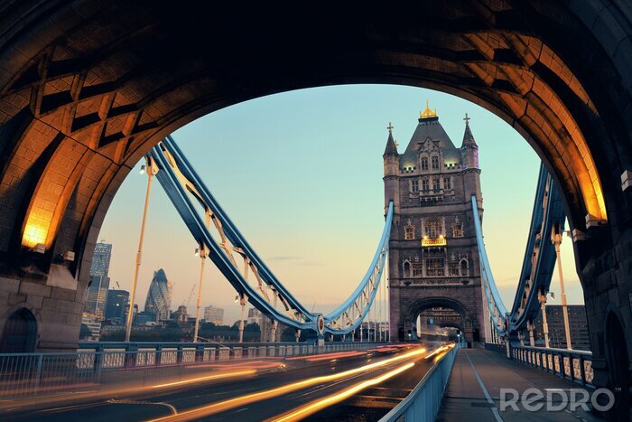 Poster Tower Bridge 's morgens het verkeer