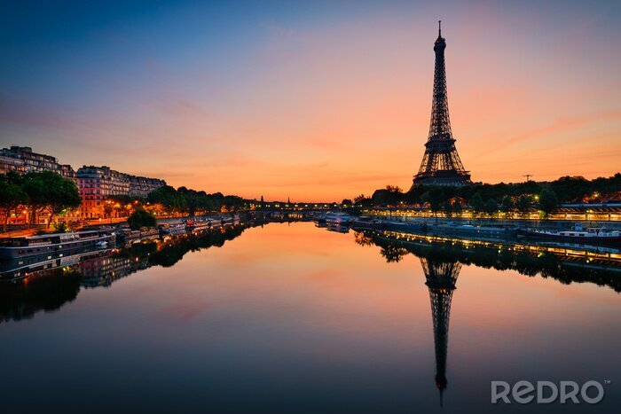 Poster Uitzicht op Parijs in de avond