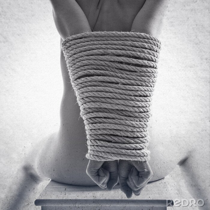 Poster vastgebonden vrouw