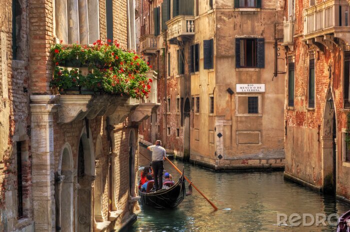 Poster Venetiaans straatje van steen