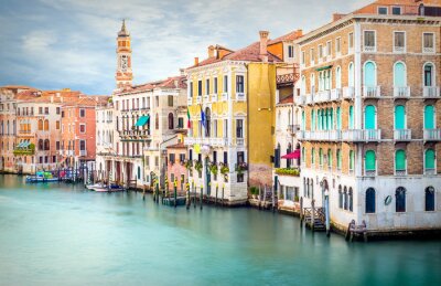 Venetiaanse gebouwen aan het water
