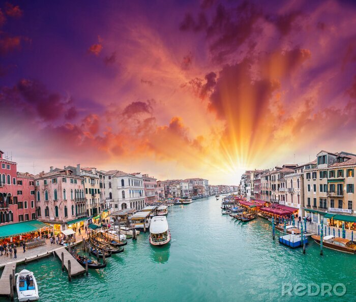 Poster Venetiaanse officiële gondels en zonsondergang