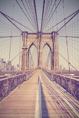 Vintage getinte foto van Brooklyn Bridge, New York, USA.