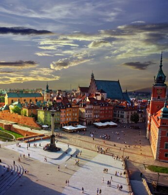 Warschau kasteel plein en zonsondergang