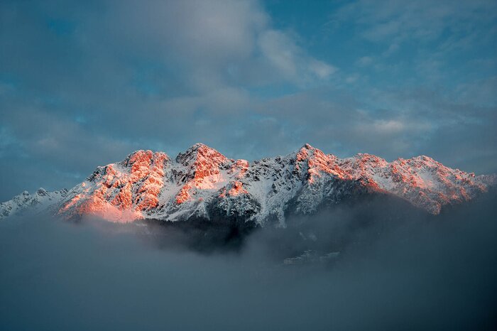 Poster Winterlandschap in de mist