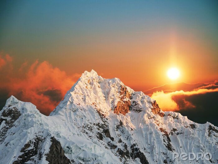 Poster Winterlandschap van bergtoppen