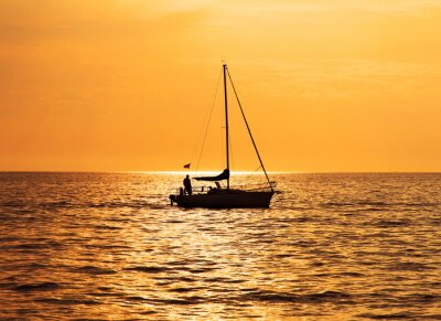 Zeilboot in het westen