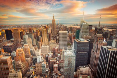 Poster Zonsondergang in New York City Manhattan vanuit de lucht