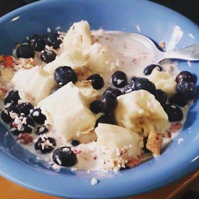 Sticker Bananen en ander fruit in havermout