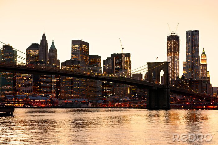 Sticker Bewolkte skyline van gebouwen