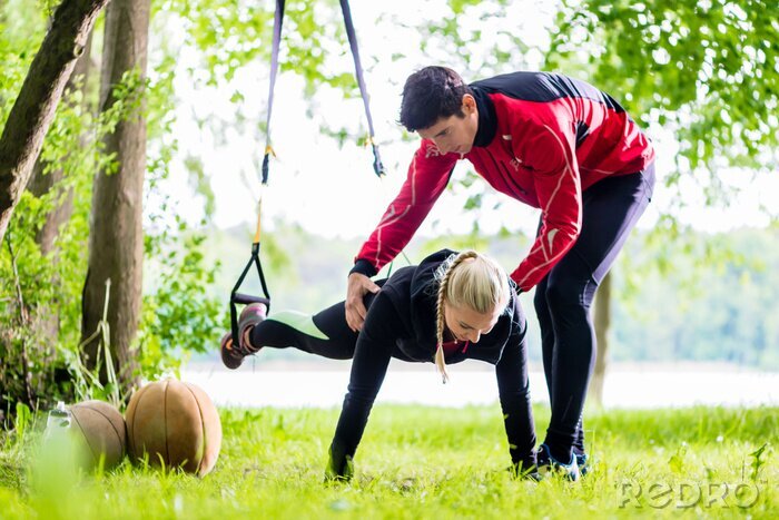 Sticker Fitness en sport - paar dat slingtraining