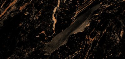 Geel onder zwart marmer