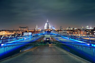 Millennium Bridge en St. Pauls