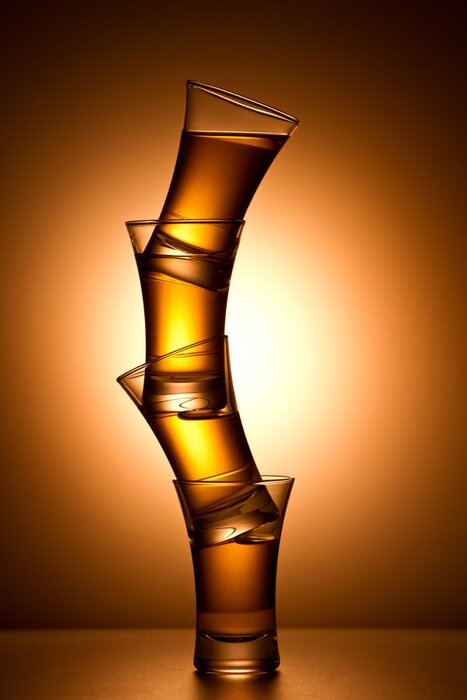 Sticker piramide van alcoholische dranken