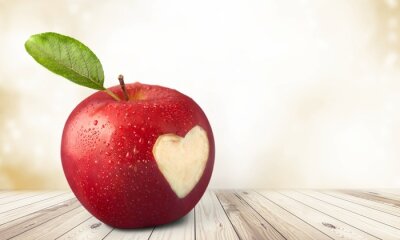 Sticker Rode appel met een wit hart