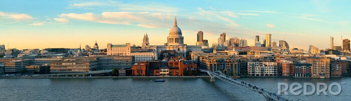 Sticker Skyline van de stad met de kathedraal