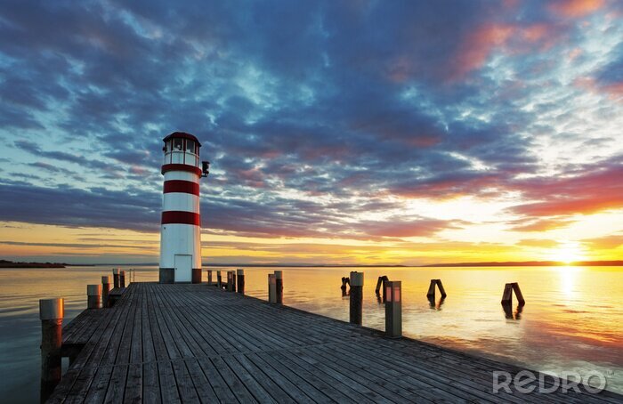 Sticker Vuurtoren bij Meer Neusiedl bij zonsondergang
